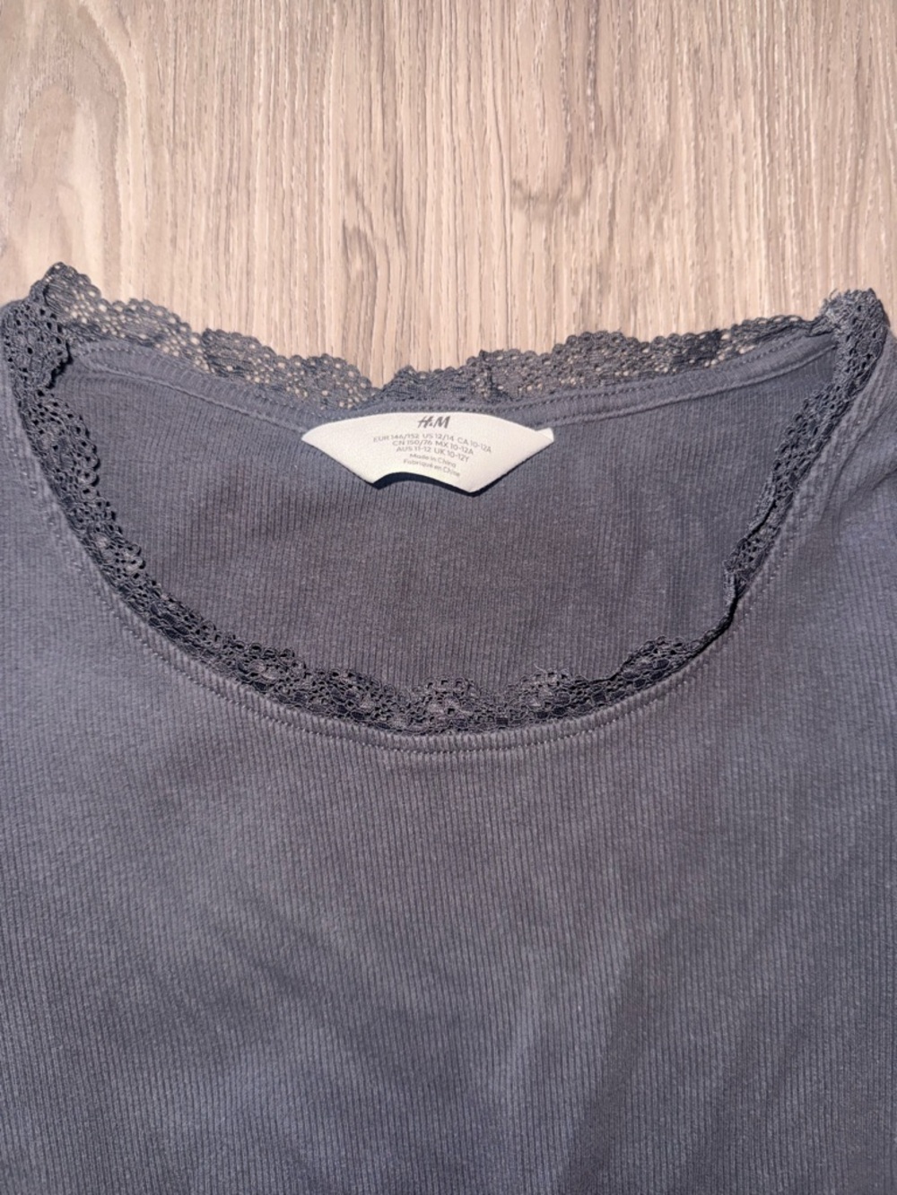 H&M Black Lace-Trim Scoop Neck Short Sleeve Top - Picture 2 of 3